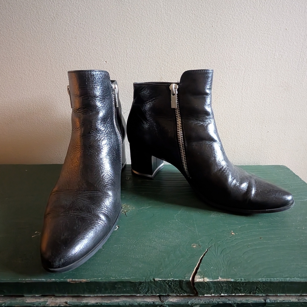 Calvin Klein Fara Milano Black Leather Zip Up Booties